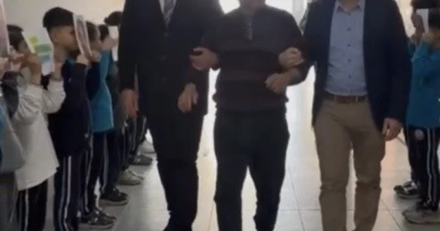 Osmaniye de eğitime adanmış 36 yıl alkışlarla taçlandı Osmaniye Haberleri