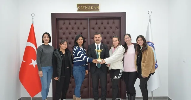 Köyceğiz Veteran Kadın Voleybol Takımı ikinci oldu Muğla Haberleri