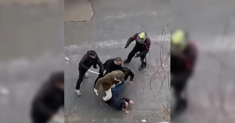 Ataşehir de yol verme tartışması sopalı kavgaya dönüştü