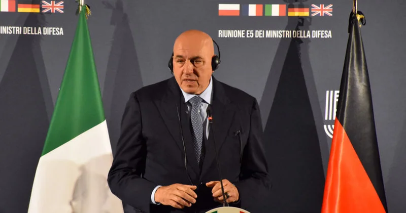 İtalyan Bakan, Dubai de mahsur kaldı Dış Haberler