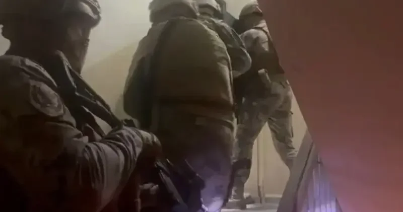 İstanbul da çok sayıda iş yerini kurşunlayan 7 kişi gözaltına alındı