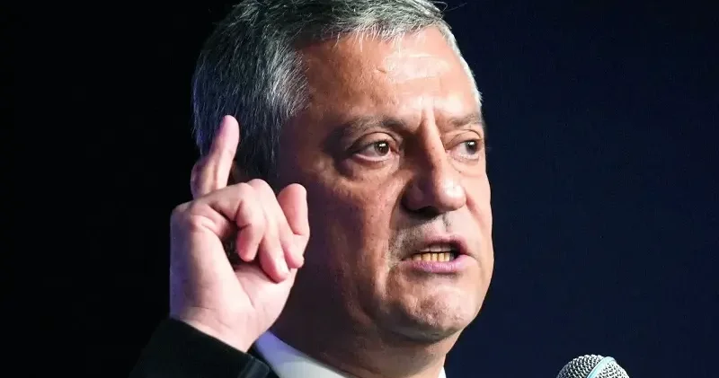 İhraçlar yeni kırılmaya yol açabilir Yerel Gündem Haberleri