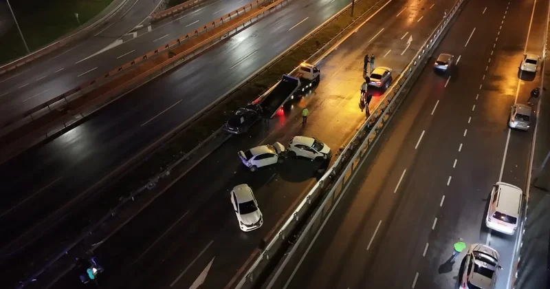 Ataşehir de zincirleme kaza