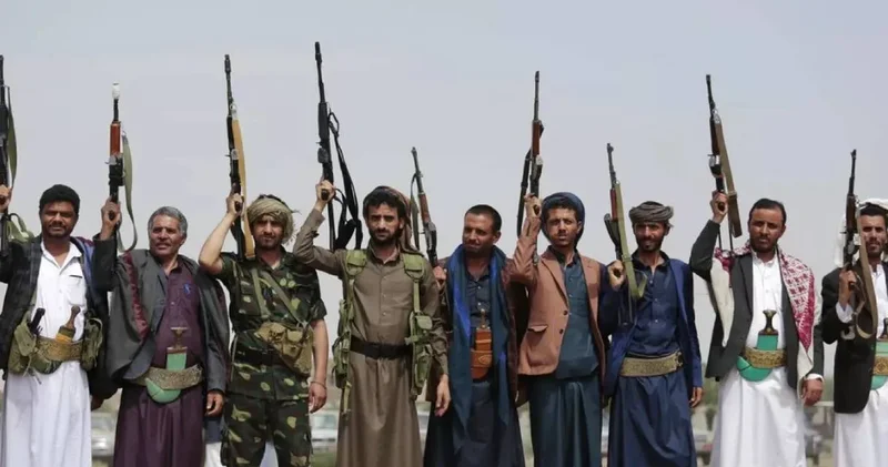 Son Dakika İran savaşına Yemen de dahil oldu! İsrail e füze fırlattılar