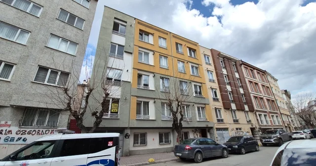 Eskişehir de 4 üncü kattan düşen öğrenci ağır yaralandı Tedavi altına alınan genç kızın nasıl düştüğü araştırılıyor Eskişehir Haberleri