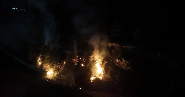 Karabük te ormanlık alanda çıkan örtü yangını söndürüldü Karabük Haberleri