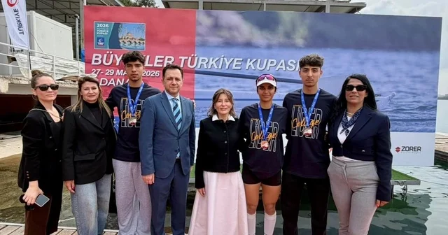 İstanbul Lider Koleji, Büyükler Türkiye Kupası Kürek Yarışları ndan 3 madalya ile döndü Adana Haberleri
