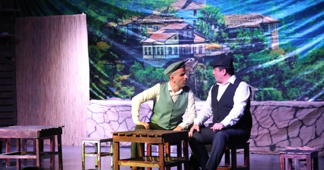 Dünya Tiyatrolar Günü Komşu Köyün Delisi ile kutlandı Bursa Haberleri