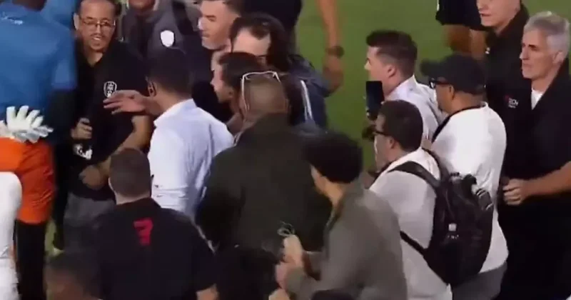 Resmen sıraya girdiler! Yenildikleri maçtan sonra yaptıkları olay oldu