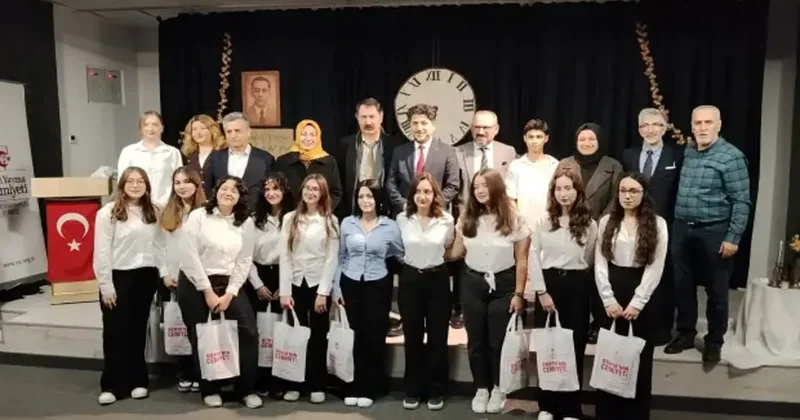 Cahit Sıtkı Tarancı Gaziosmanpaşa’da şiirlerle yad edildi