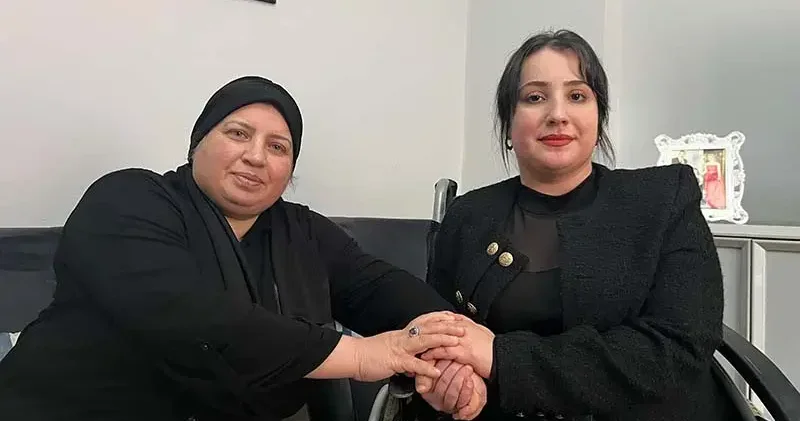 Annesinden böbrek nakli yapıldı, eğitimle hayata sarıldı