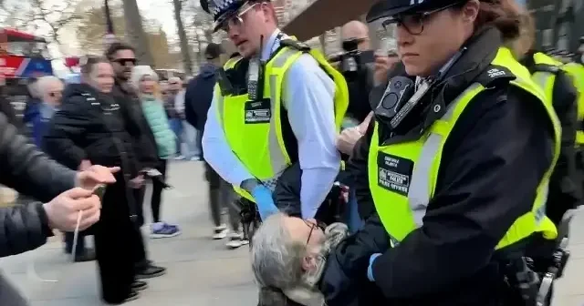 Londra polisinden sert müdahale: Filistin destekçileri gözaltına alındı VİDEO İZLE