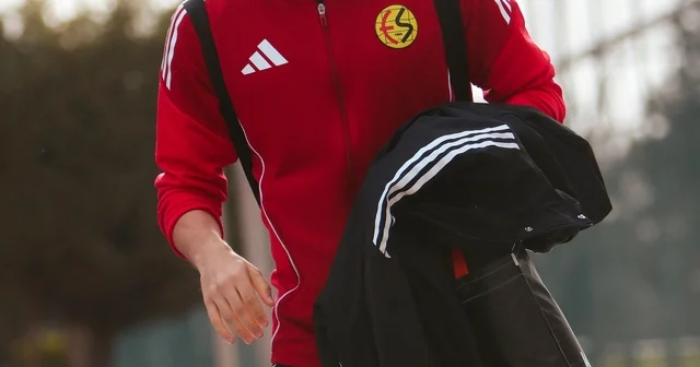 Eskişehirspor, Karşıyaka deplasmanı için yola çıktı Eskişehir Haberleri