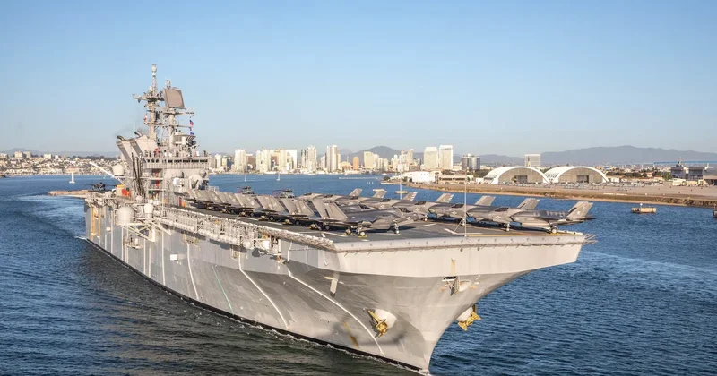 ABD ordusu: 3 bin 500 personel taşıyan amfibi hücum gemisi USS Tripoli Orta Doğu da