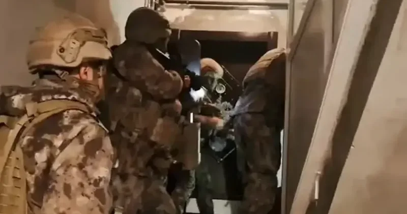 Bitlis te 12 adrese eş zamanlı operasyon Kastamonu Haberleri