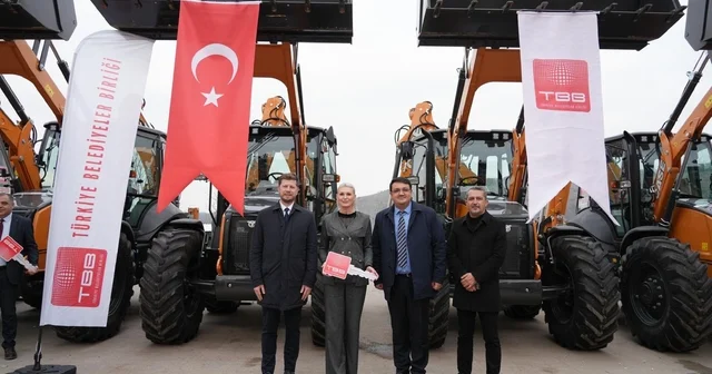 Bilecik Belediyesine hibe kepçe desteği Bilecik Haberleri