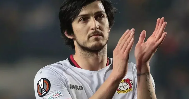 Yaptığı paylaşımın bedeli çok ağır oldu! Yıldız futbolcuya büyük şok