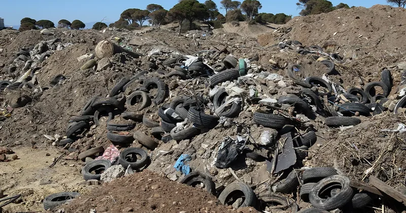 Kumköy de kaçak çardaklar yıkıldı: 1500’den fazla lağım çukuru çıktı!