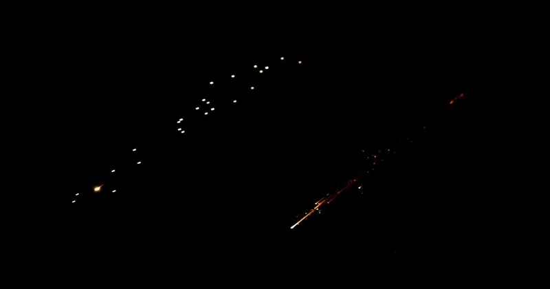 İran daki Tesnim Haber Ajansı: İsrail ile bölgedeki 5 ülkeye ait tesislere saldırı uyarısı yapıldı