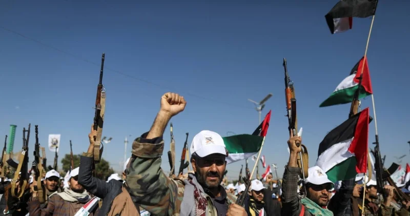 Husiler hareketlendi: Yemen den İsrail e ilk kez füze fırlatıldı Dış Haberler