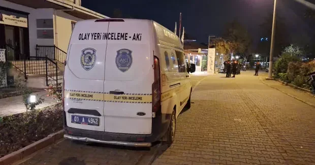 Adana haberleri Adana da selamlaşma sonrası silahlı kavga: 1 ölü, 1 ağır yaralı 28 Mart 2026