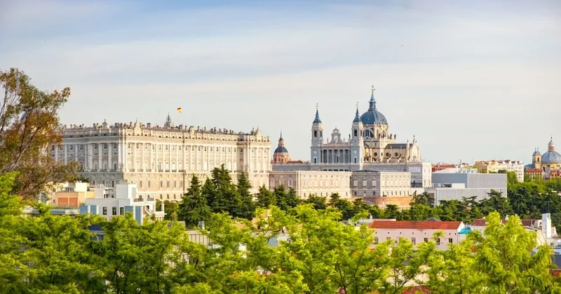 Tüm dünyadan ayrılacak: Turistlerin gözdesi şehrin etrafına yeşil duvar örülecek Sözcü Gazetesi