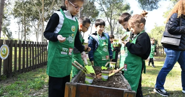 Orman Okulunda miniklere doğa dersi Mersin Haberleri