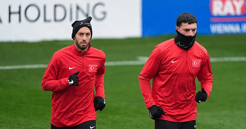 A Milli Futbol Takım da 2 yıldız takımdan ayrı çalıştı