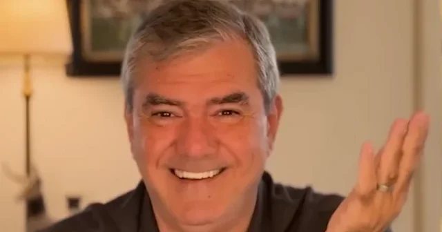 Yılmaz Özdil den CHP medyasına ve siyasetçilerine ağır bombardıman: Bukalemun gibiler... VİDEO İZLE