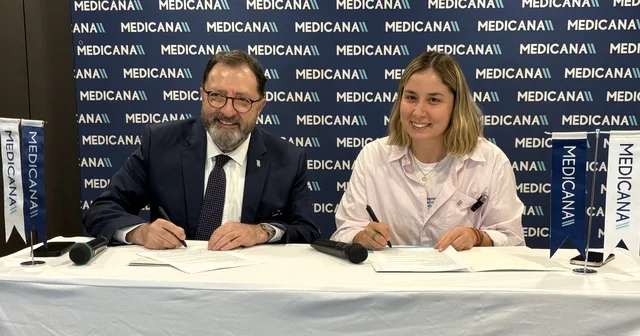 Bengisu Avcı yeni sezonda da Medicana ile kulaç atacak Milli yüzücü Bengisu Avcı Medicana ile yoluna devam ediyor İzmir Haberleri