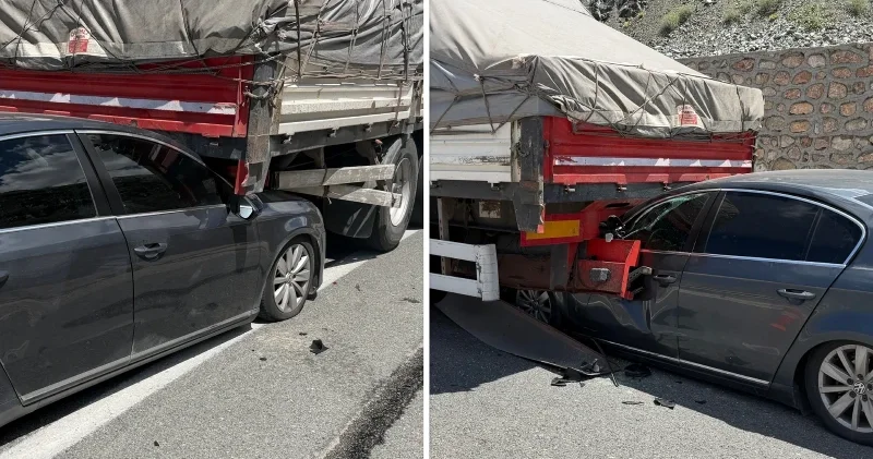 TIR ın altına giren otomobilin sürücüsü mucize eseri kurtuldu Malatya Haberleri