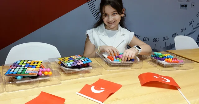 Matematik şampiyonu Lina, yeni zaferini okul saldırısında ölen öğrencilere armağan etti Trabzon Haberleri