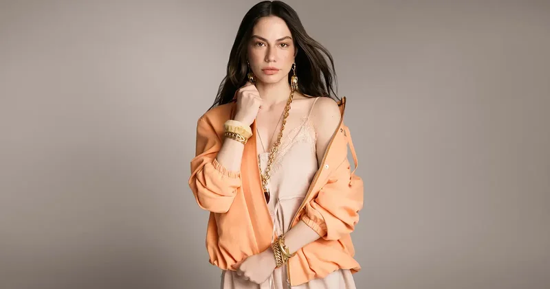 Trendyolmilla nın marka yüzü Demet Özdemir oldu