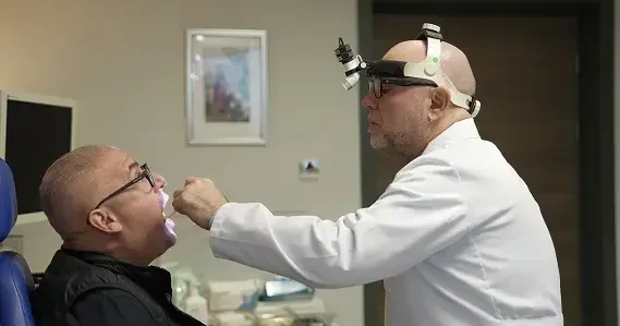 Felç riski olan hasta, ağız içi cerrahiyle sağlığına kavuştu