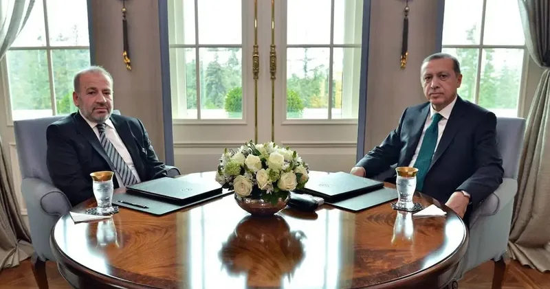 Erdoğan ın eski hukuk danışmanı İzzet Özgenç hakkında 2 yıla kadar hapis talebiyle dava açıldı