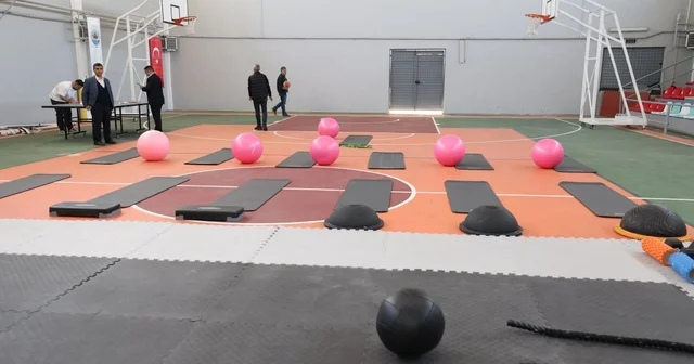 Yenilenen Tavşancıl Spor Salonu kapılarını açtı Kocaeli Haberleri