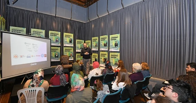 Dijital dünyada iş kurmak isteyenlere altın fırsat Osmangazi de Dijital Girişimcilik Eğitim Programı başladı Bursa Haberleri