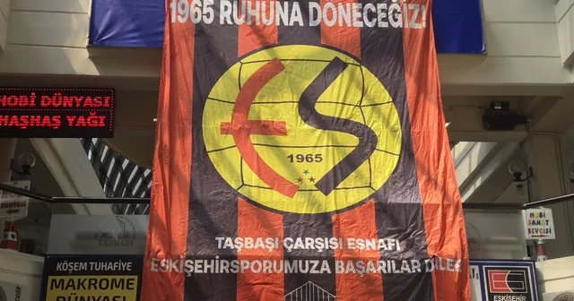 Taşbaşı esnafından Eskişehirspor a bayraklarla destek Eskişehir Haberleri