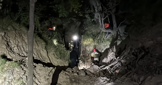 Uçuruma yuvarlanan 3 kişi operasyonla kurtarıldı Düzce Haberleri
