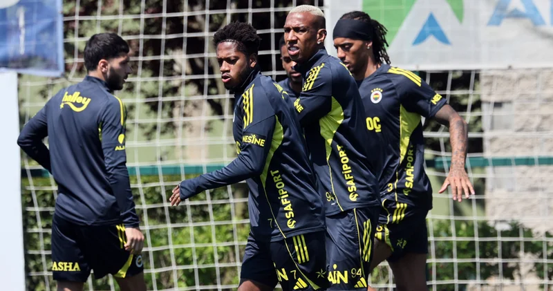 Fenerbahçe yi bekleyen yabancı krizi!