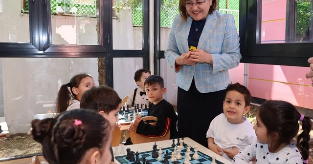 Şahin, şehrim okulum projesi kapsamında velilerle buluştu Gaziantep Haberleri