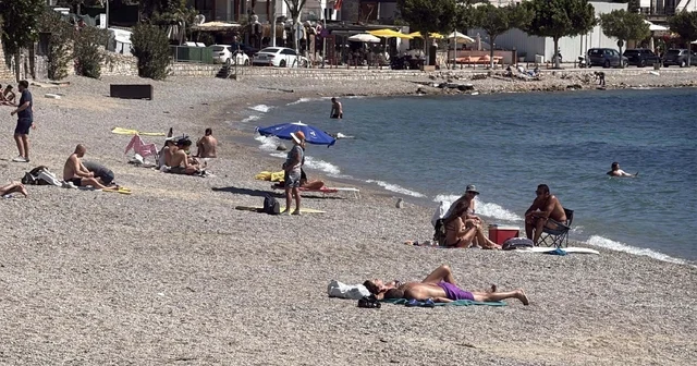 Bodrum da sıcak havayı fırsat bilenler sahilleri doldurdu Muğla Haberleri