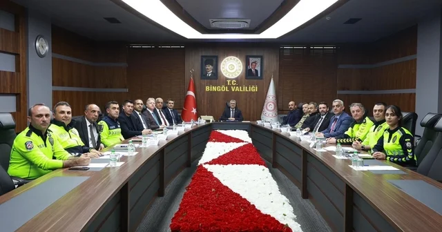 Bingöl de İl Trafik Komisyonu, güvenli ulaşım için bir araya geldi Bingöl Haberleri
