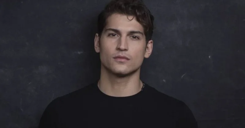 Ünlü oyuncu Oktay Çubuk tan korkutan haber! Kalbi durdu, yoğun bakımda tedavisi sürüyor Sözcü Gazetesi