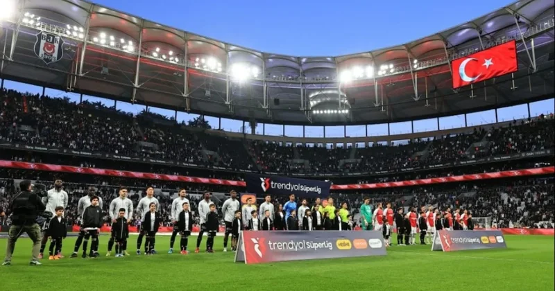 Sessiz maçta gür ses! Beşiktaş taraftarından madencilere destek Sözcü Gazetesi