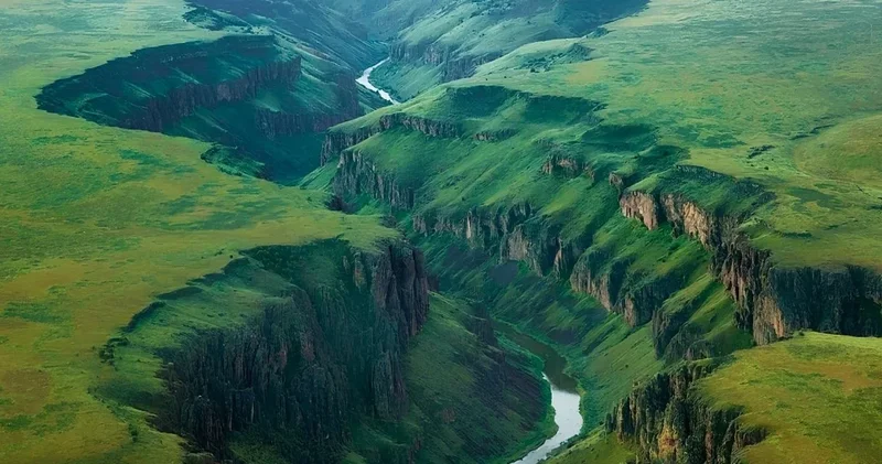 Dünya nın en büyük ikinci kıtası ikiye bölünüyor: Doğu kesimini ana kıtadan tamamen kopuyor