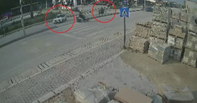 Yaya geçidini kullanmaya çalışan otomobille çarpışan motosikletli metrelerce havaya uçtu Hatay Haberleri