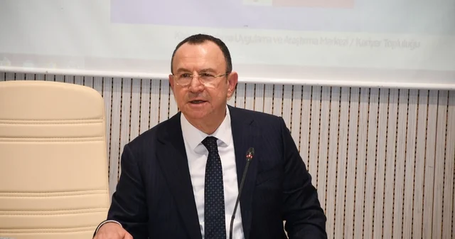 Gülsan Holding Yönetim Kurulu Başkanı Mustafa Topçuoğlu, Kilis te Üniversitelilerle buluştu Gaziantep Haberleri