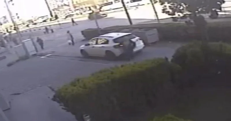 Otomobilin altında kalan kadın sağ kurtuldu