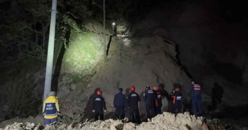 Düzce’de dik yamaçta mahsur kalan aile kurtarıldı